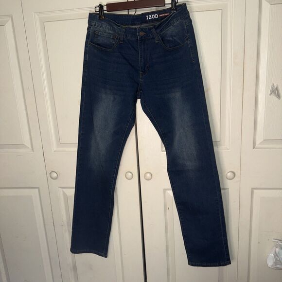Izod Other - IZOD Men's Comfort Stretch Straight Fit Jean, Size 34X34 Slim Fit Medium Wash